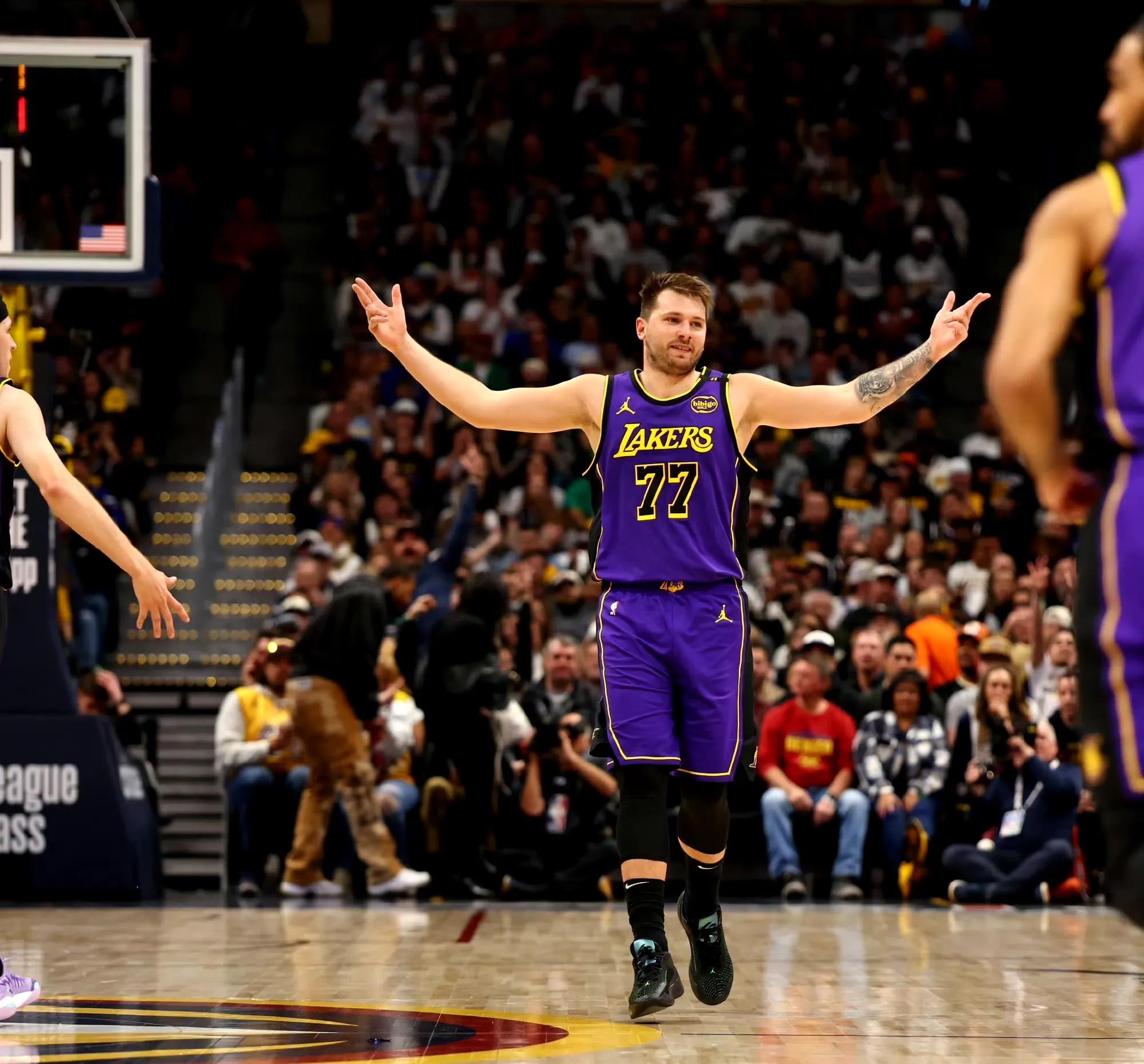 九游登录入口关于东契奇在美国队比赛中大胜，惊险取胜引发热议！的信息